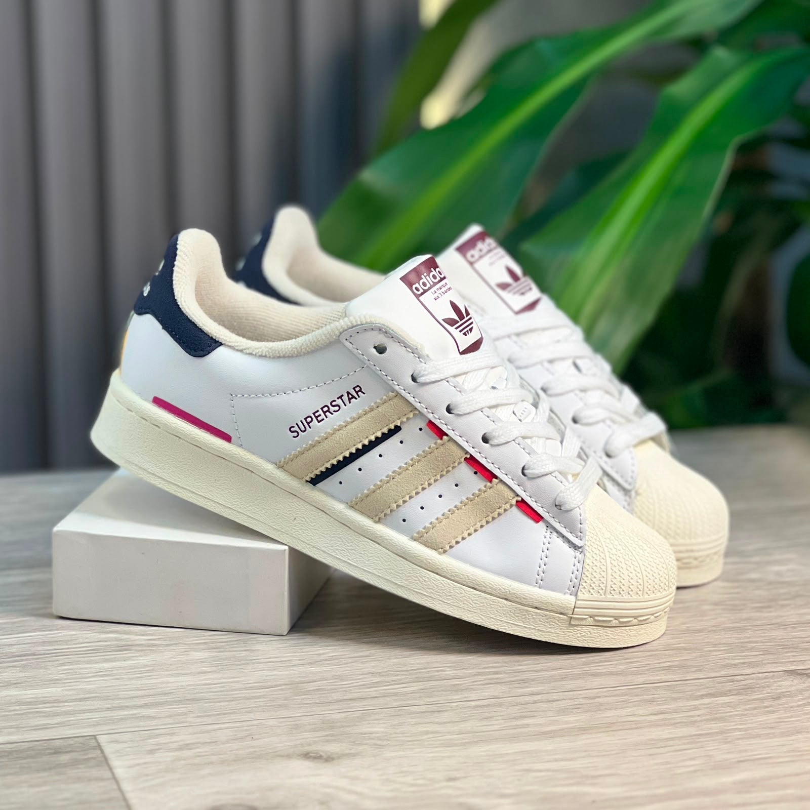 ADIDAS SUPERSTAR