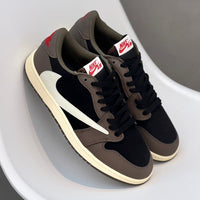NIKE RETRO 1 TRAVIS SCOTT MOCHA