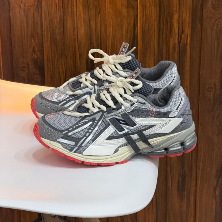 NEW BALANCE 1906A GREY RED