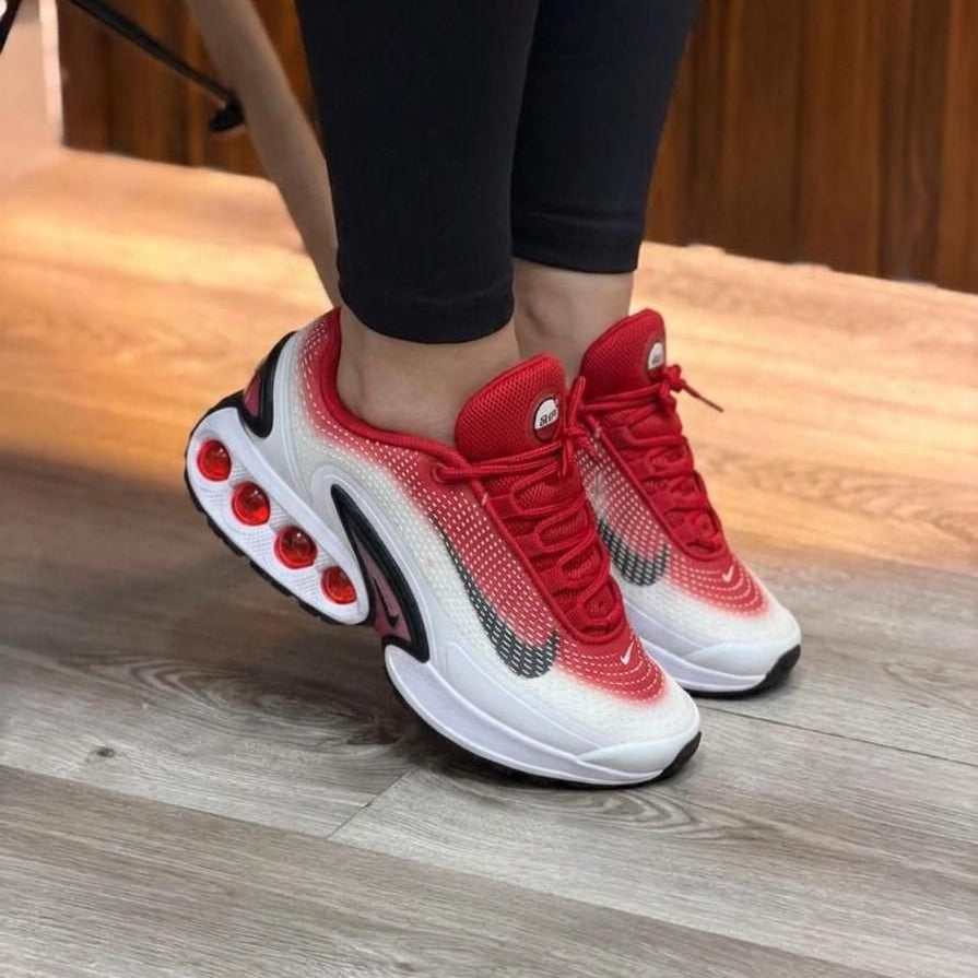 NIKE AIR MAX DN