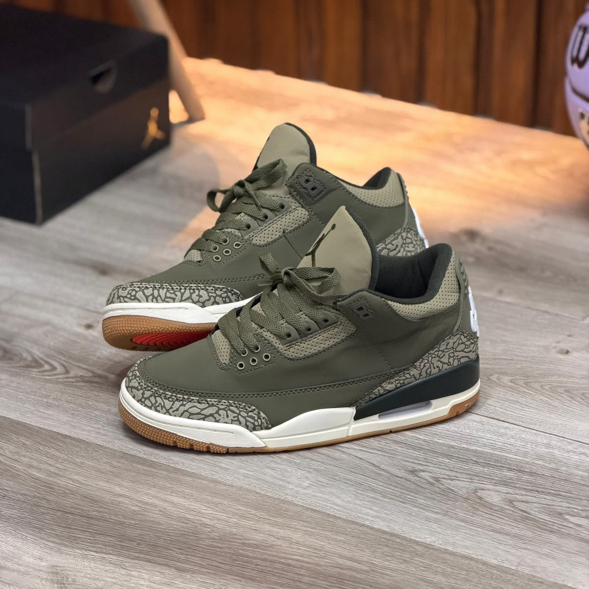 JORDAN RETRO 3