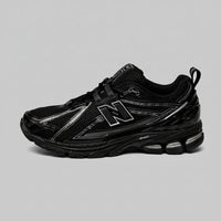 NEW BALANCE 1906R  TRIPLE BLACK