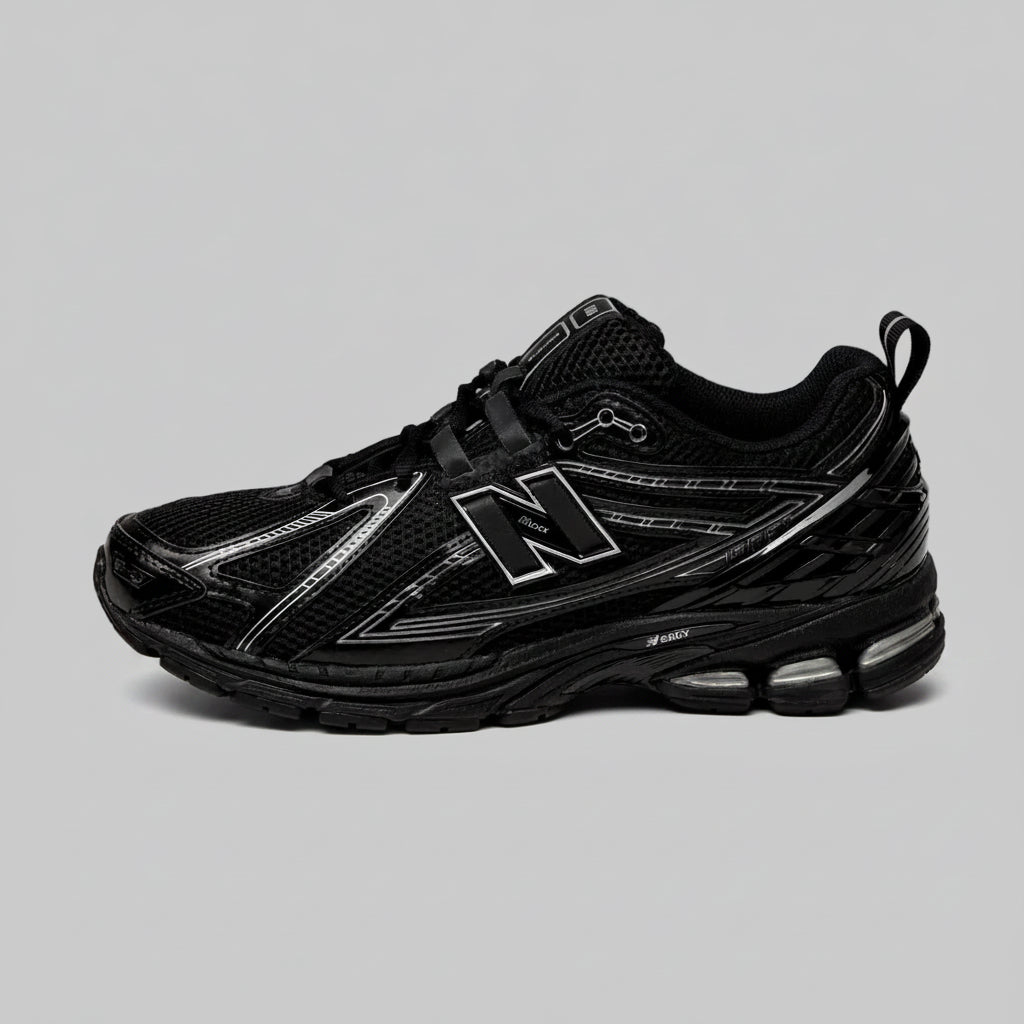 NEW BALANCE 1906R  TRIPLE BLACK