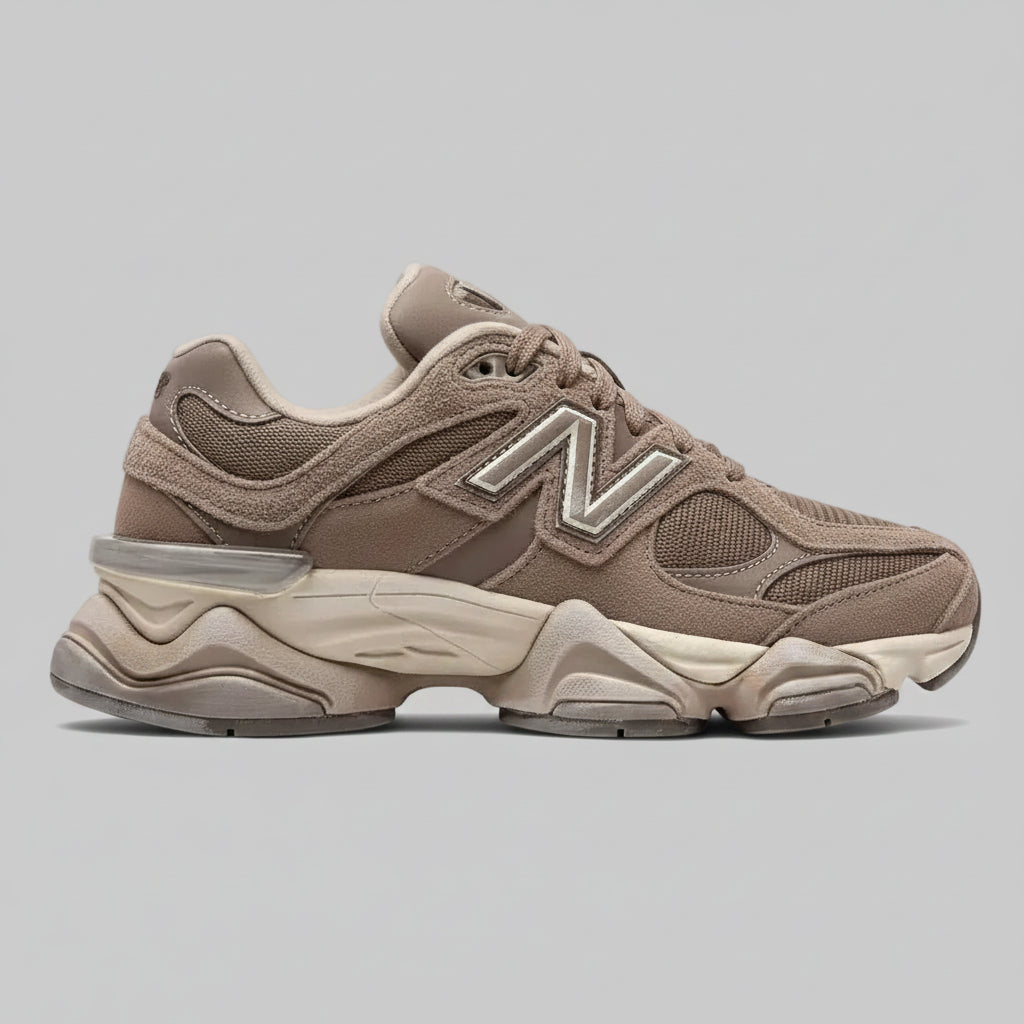 NEW BALANCE 9060 BROWN